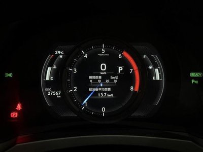 2021 Lexus RC — миниатюра 32