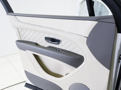 BENTLEY BENTAYGA - 10