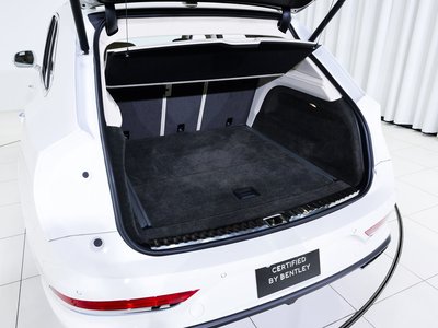 BENTLEY BENTAYGA - 8