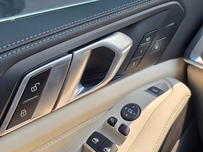 2025 BMW X5 — миниатюра 17