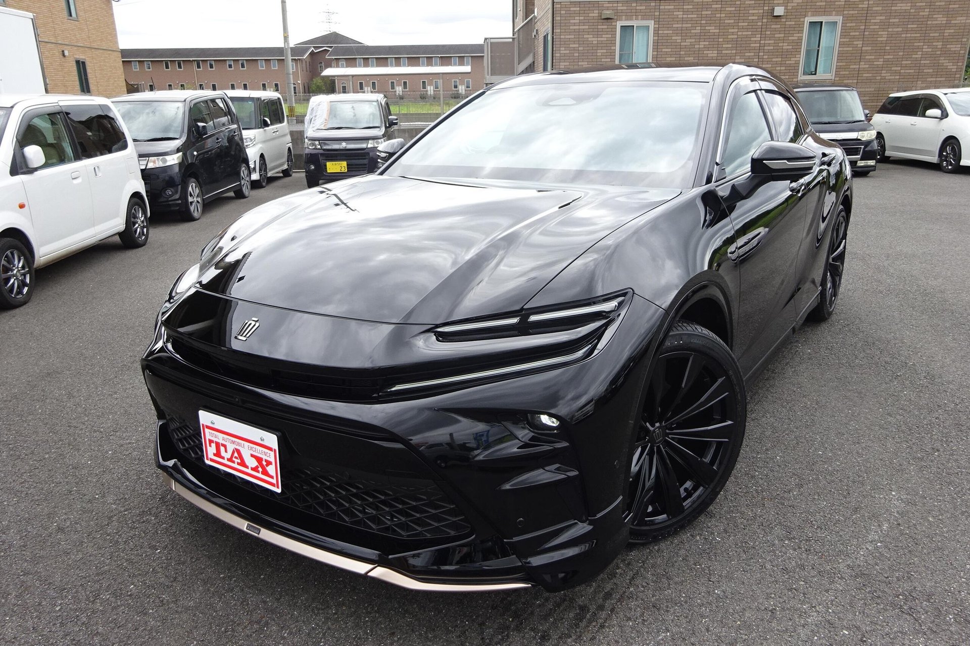 TOYOTA CROWN SPORT - View 1