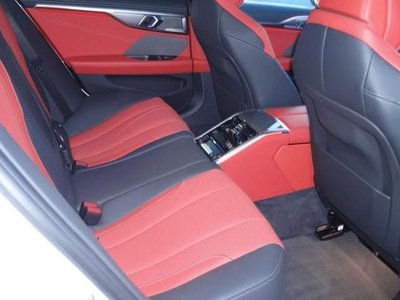BMW 8 SERIES - 9