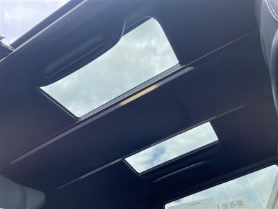 2025 Toyota ALPHARD — фото 5