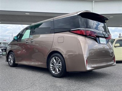 2025 Toyota ALPHARD — миниатюра 28