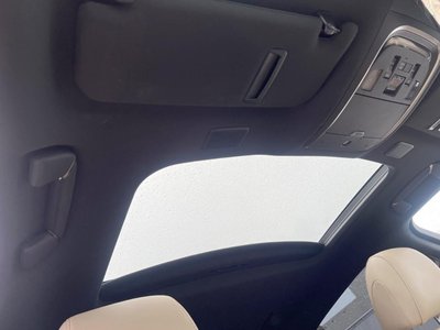 2023 LEXUS LS photo 3