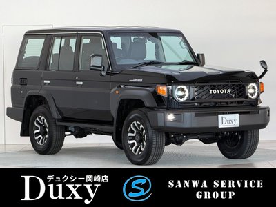 TOYOTA LAND CRUISER 70 - 2