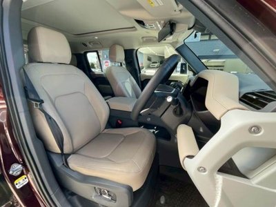 LAND ROVER DEFENDER - 10