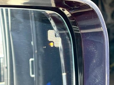 LAND ROVER DEFENDER - 8