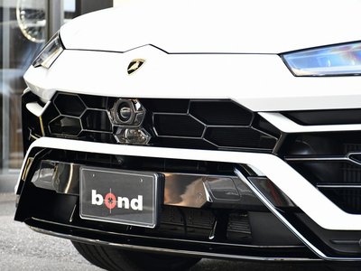 LAMBORGHINI URUS - 4