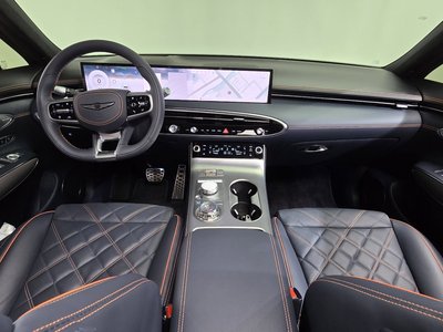صورة 5 لـ 2025 Genesis GV70