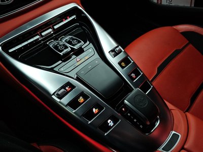 MERCEDES-BENZ GT AMG - 9