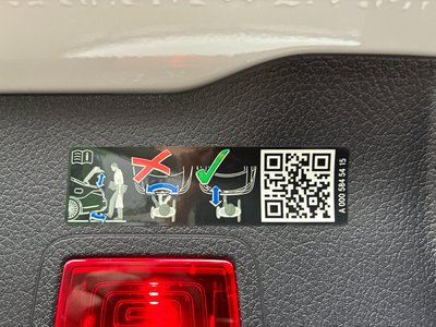 MERCEDES-BENZ GLB - 9