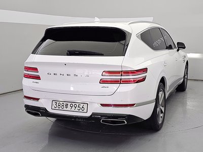 صورة 3 لـ 2022 Genesis GV80
