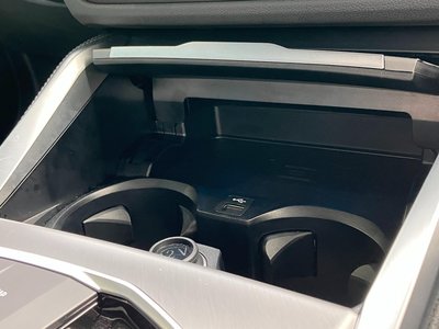 2025 BMW I4 缩略图 31