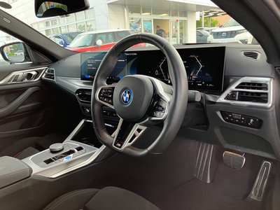 2025 BMW I4 缩略图 52