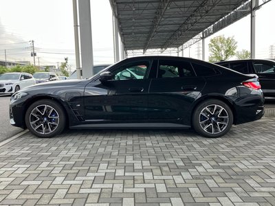 2025 BMW I4 — фото 3