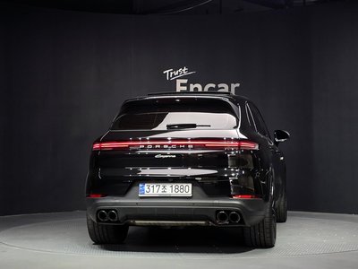 PORSCHE CAYENNE - 4