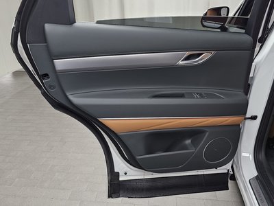 2026 Genesis GV80 — миниатюра 15