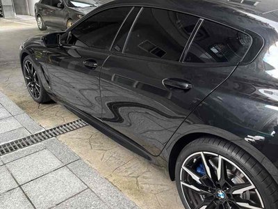 2024 BMW 8 SERIES photo 2