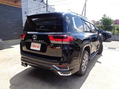 TOYOTA LAND CRUISER 300 - 5