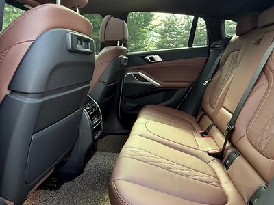 2022 BMW X6 — миниатюра 11