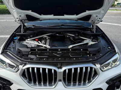 2022 BMW X6 photo 7