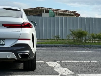 2022 BMW X6 — миниатюра 20
