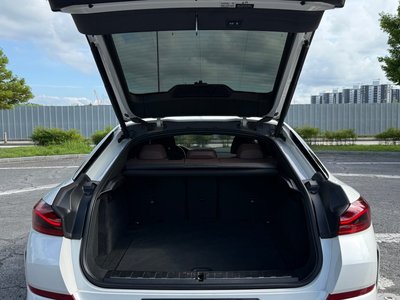 2022 BMW X6 — миниатюра 18
