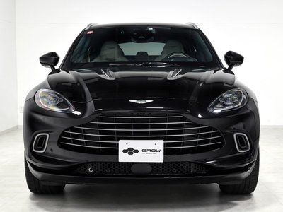 ASTON MARTIN DBX - 4