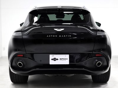 ASTON MARTIN DBX - 7