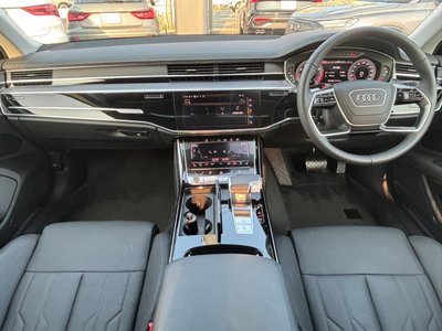 صورة 6 لـ 2025 AUDI A8