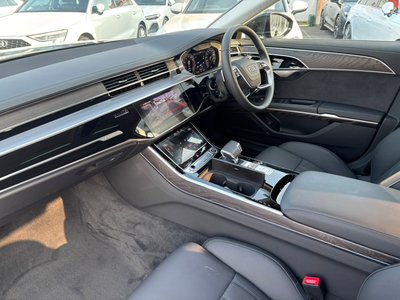 صورة مصغرة 15 لـ 2025 AUDI A8