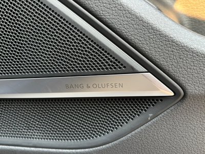 صورة مصغرة 46 لـ 2025 AUDI A8