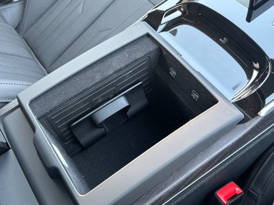صورة مصغرة 32 لـ 2025 AUDI A8
