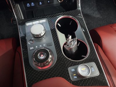 2024 Genesis GV80 COUPE thumbnail 12