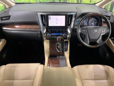 TOYOTA ALPHARD - 2