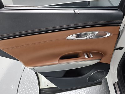 2021 Genesis GV70 thumbnail 15