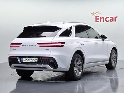 صورة 3 لـ 2021 Genesis GV70