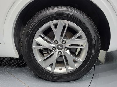 صورة 8 لـ 2021 Genesis GV70