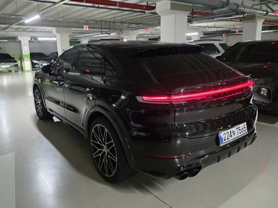 PORSCHE CAYENNE - 4