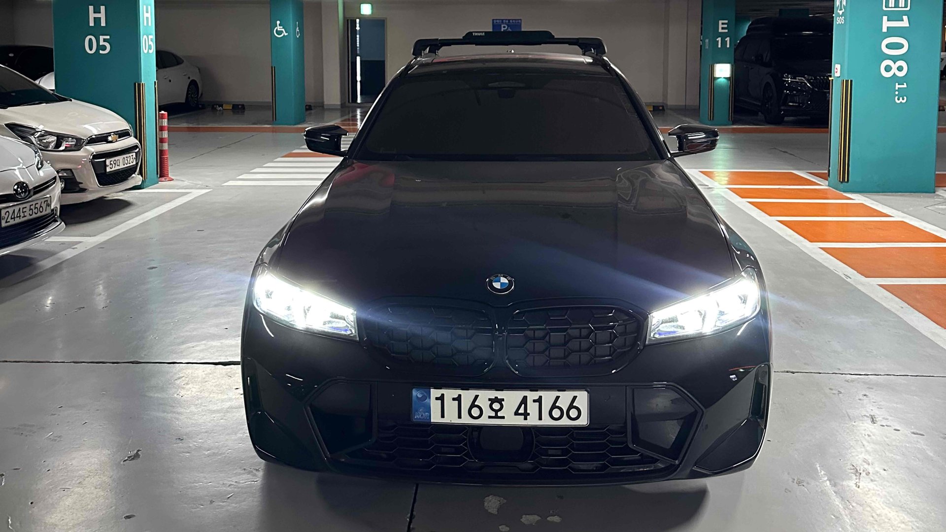 BMW 3 SERIES - View 1