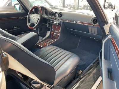 MERCEDES-BENZ SL - 2