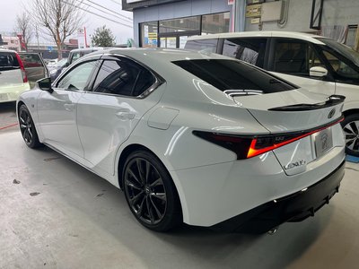 LEXUS IS - 5