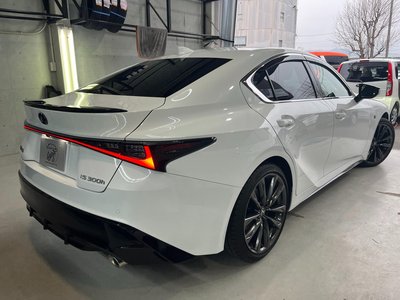 LEXUS IS - 3