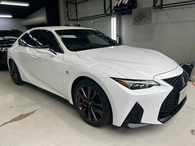 LEXUS IS - 4