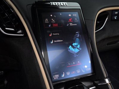 2024 Ferrari ROMA — миниатюра 19