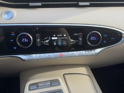 2024 Genesis GV70 — миниатюра 17