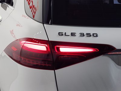 2026 Mercedes-BENZ GLE — фото 10