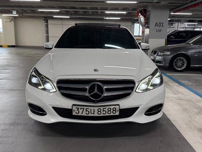 MERCEDES-BENZ E-CLASS - 2