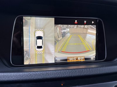 MERCEDES-BENZ E-CLASS - 10